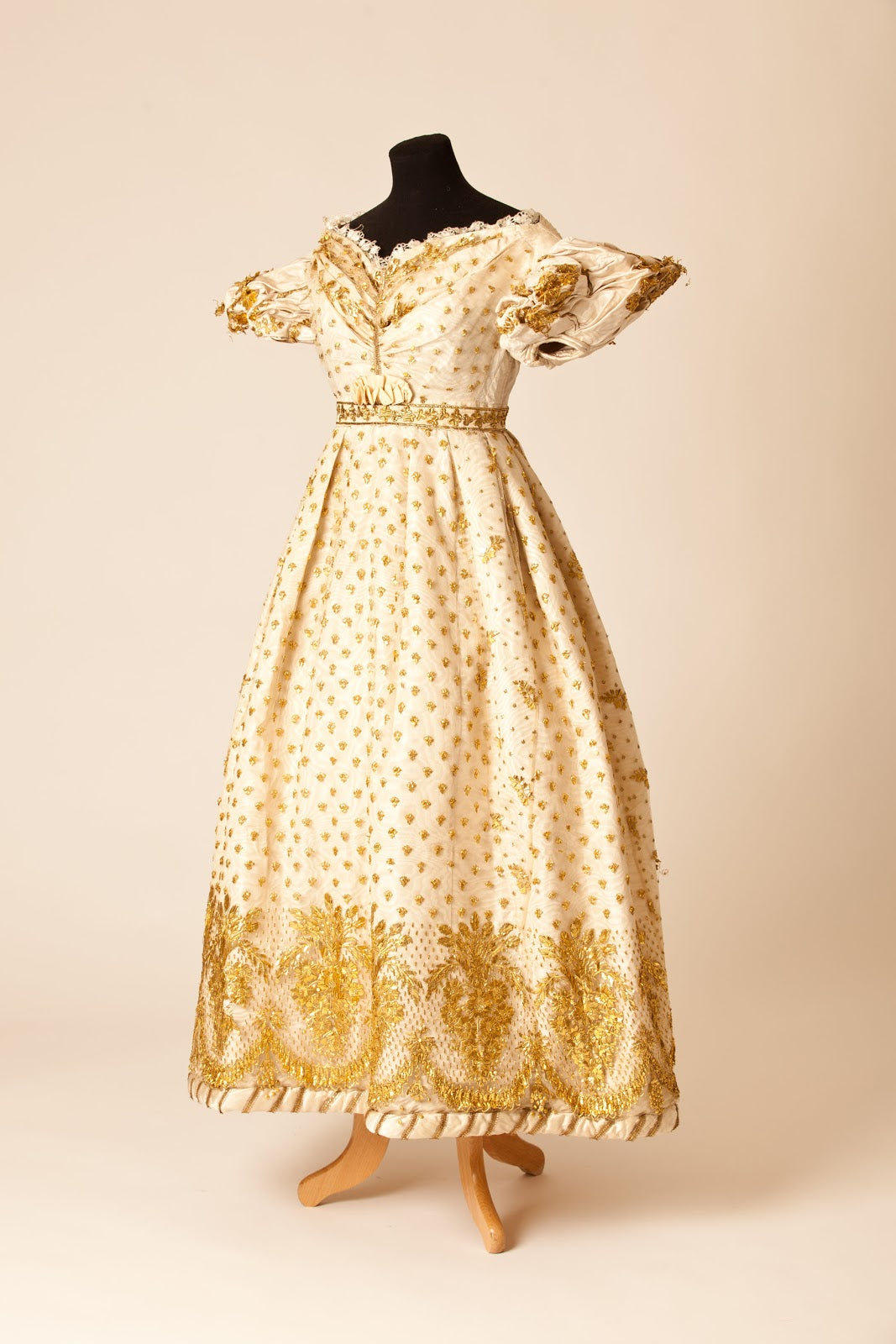 Romantic Era Gowns - c. 1820s-1830s