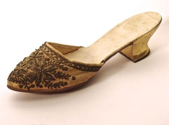 Gold, gold, gold! Gold Shoes Throughout History