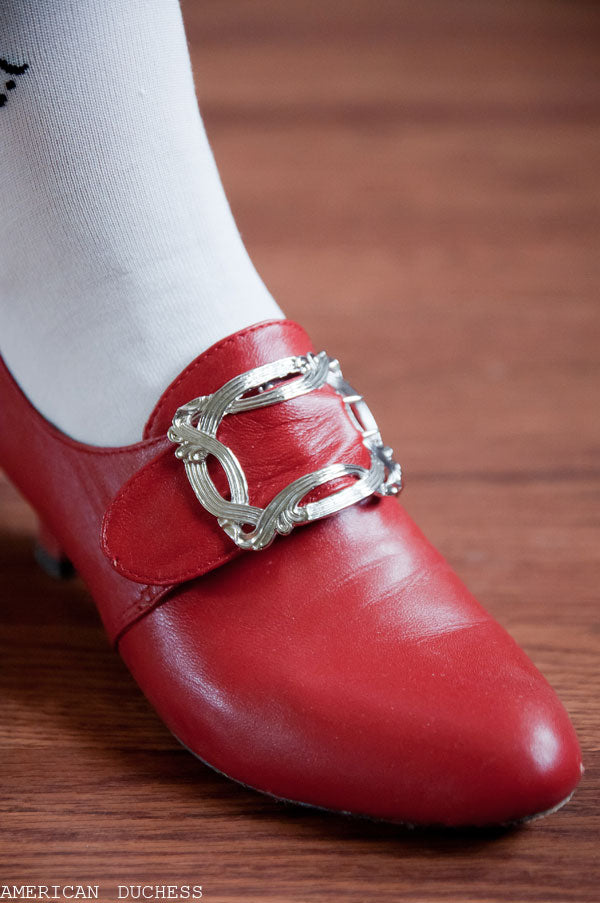 V228: New "Valois" Shoe Buckles