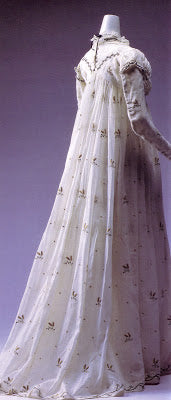 A Sudden Wrap-Front Gown of the 1790s