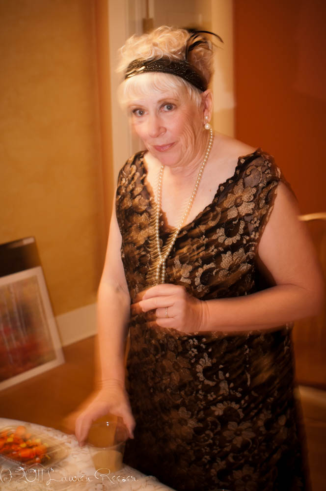 1920s Flapper Hairstyle Tutorial + Halloween Speakeasy Party