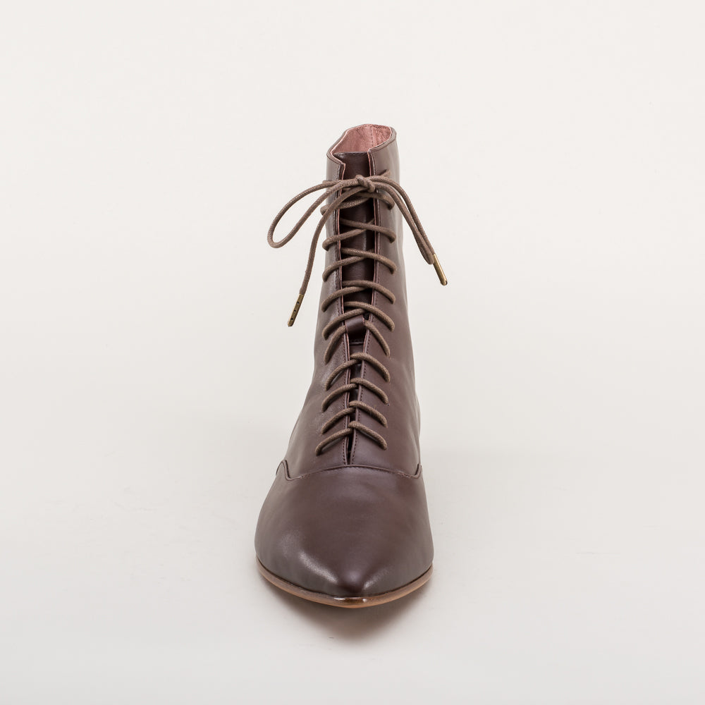 Hartfield Women's Regency Leather Boots (Brown) – American Duchess